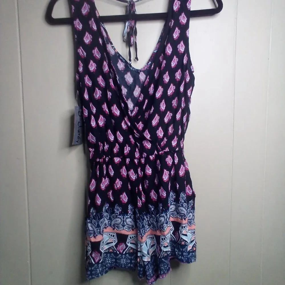 J For Justify Romper Shorts XS Sleeveless Open Back Patterned